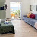 Beachfront House At Holken *