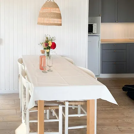 Beachfront House At Holken Ferienhaus *