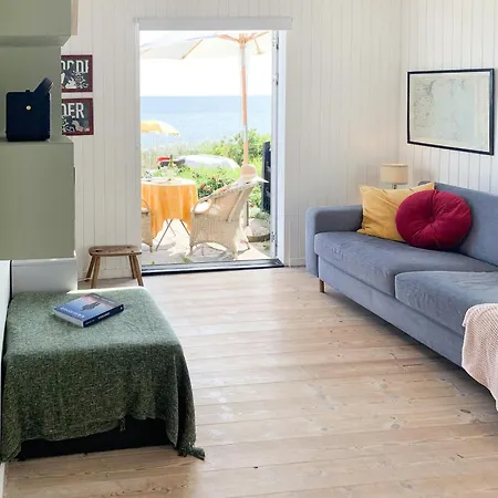 Beachfront House At Holken *