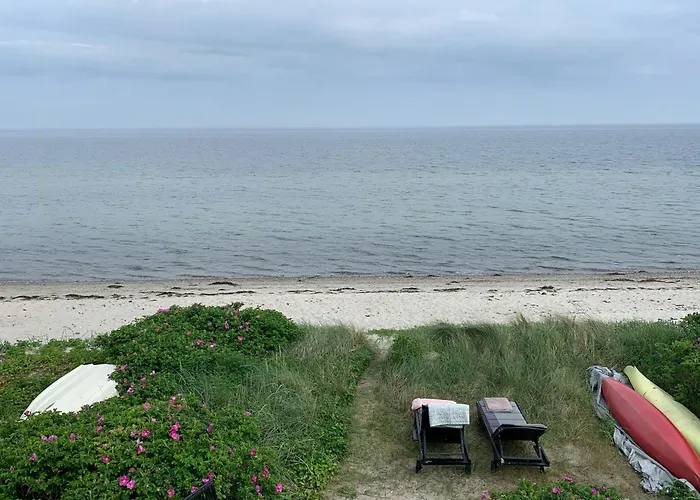 Beachfront House At Holken *